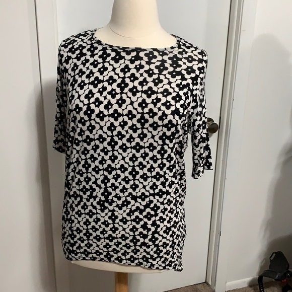 LulaRoe black and white Irma tagged XS gr8 condtn - Picture 1 of 4